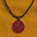 Necklace with Occitan cross in round medallion
