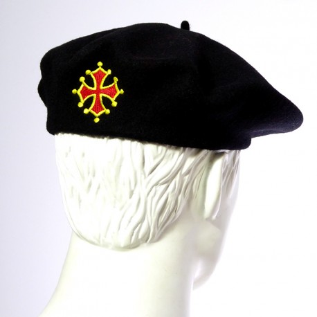 Black beret with occitan cross on the back