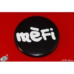 Metal badge mèfi